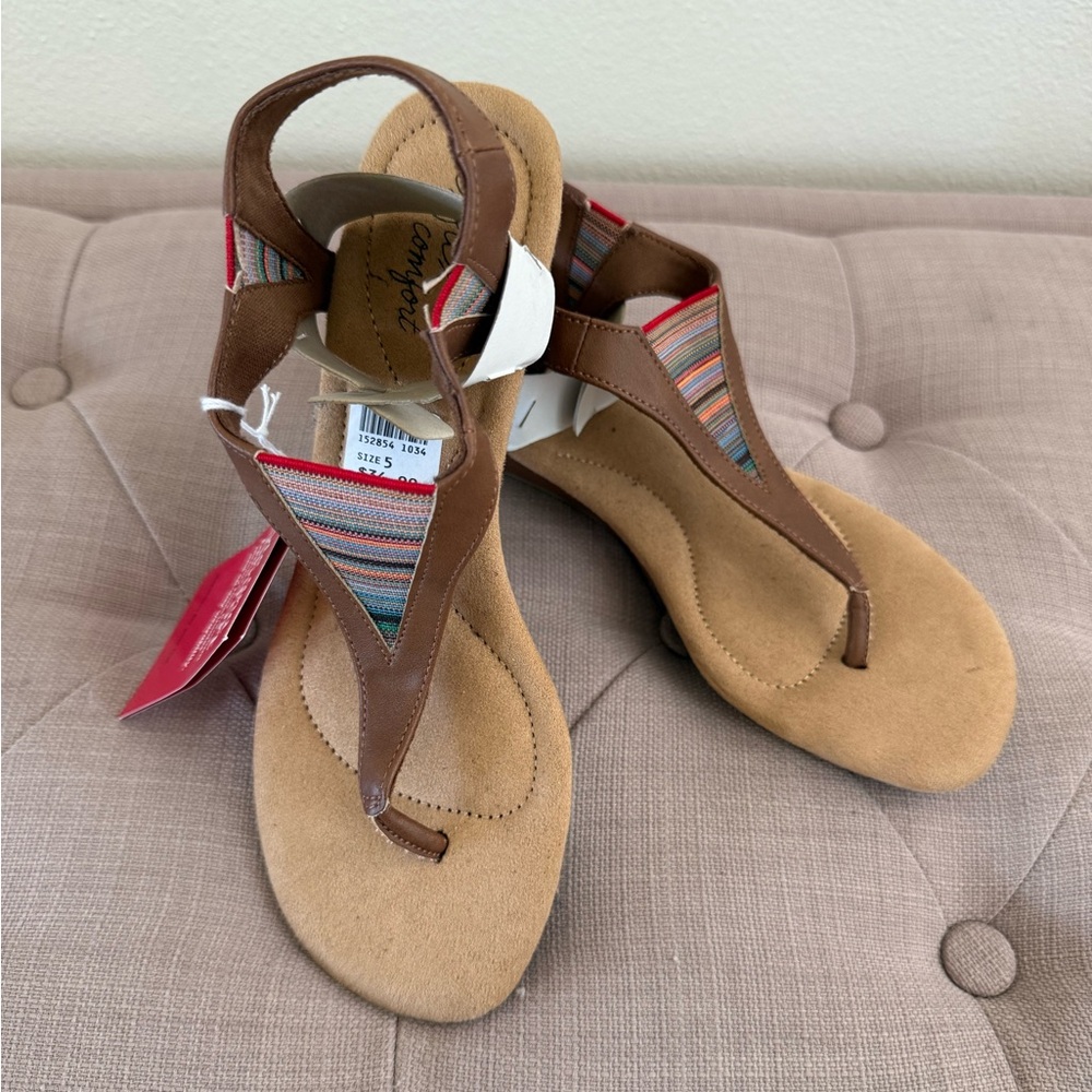 NWT Deflex Comfort Wedges by Payless Size 5